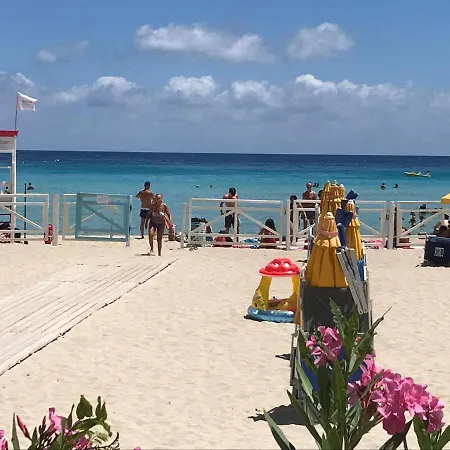 Mondello Valdesi شقة *